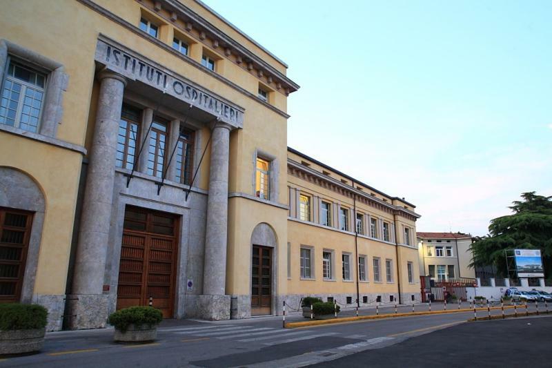Arcobaleno Affittacamere Verona Eksteriør billede